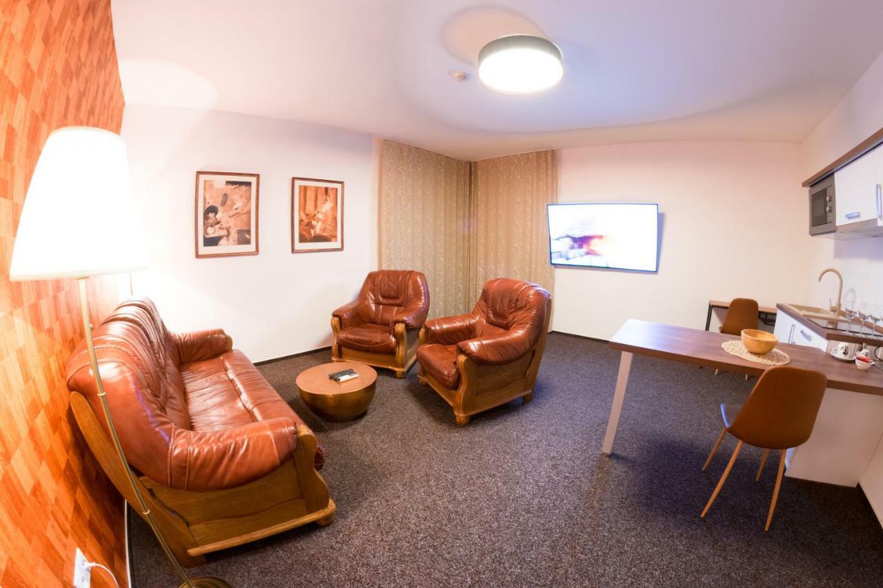 Villa Centrum Apartmany S Ranajkami A Saunou Martin Ngoại thất bức ảnh